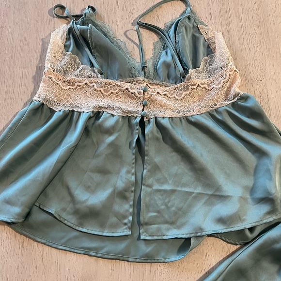 Silk Sleep Set - Picture 3 of 4